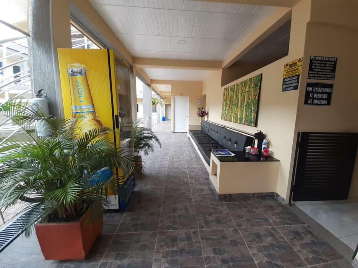 La Villa Descanso Hotel Villeta Esterno foto